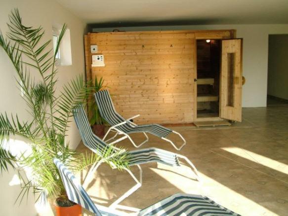 Zoldhaz Bio Panzio Hotel Gyenesdias Ngoại thất bức ảnh